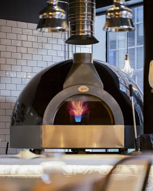 Forno marchio Pavesi Srl per pizza, prodotto a Modena